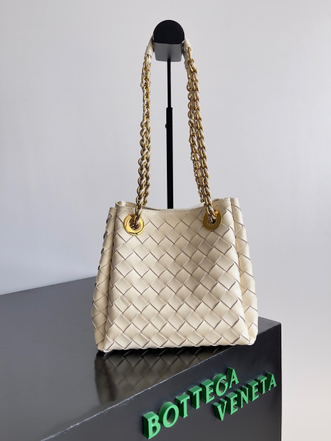 Borsa a secchiello Bottaca Veneta Dimensioni: 21*17*16,5 cm