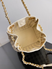 Borsa a secchiello Bottaca Veneta Dimensioni: 21*17*16,5 cm