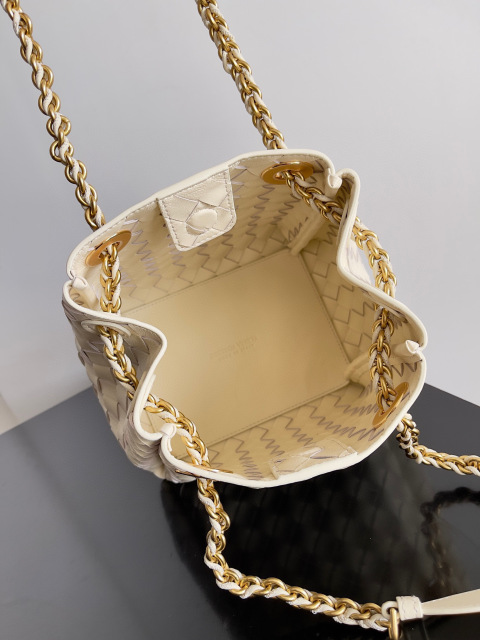 Borsa a secchiello Bottaca Veneta Dimensioni: 21*17*16,5 cm