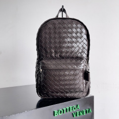 Botteca Veneta 背包尺寸：28*15*41cm