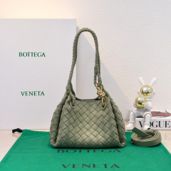 Botteca Veneta 水桶包 尺寸：21*17*16.5cm