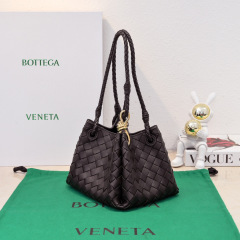 Botteca Veneta  Bucket bag  Size：21*17*16.5cm