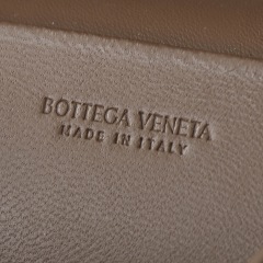 Botteca Veneta  cosmetic bag Size：22*12*5cm