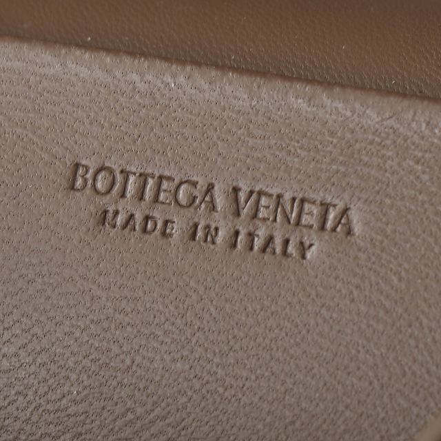 Botteca Veneta  cosmetic bag Size：22*12*5cm