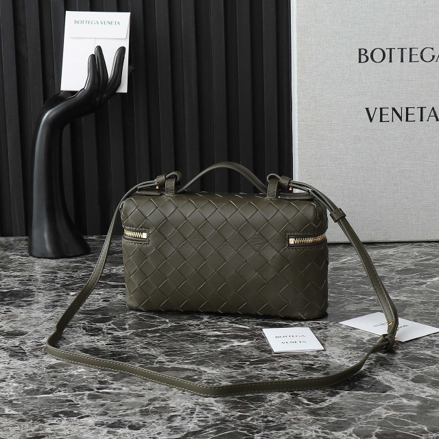 Borsa cosmetica Bottaca Veneta Dimensioni: 22*12*5cm