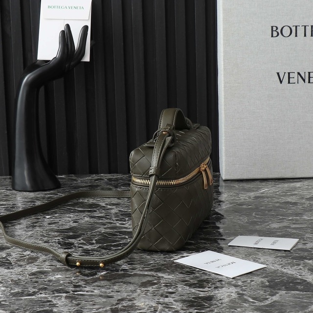 Borsa cosmetica Bottaca Veneta Dimensioni: 22*12*5cm