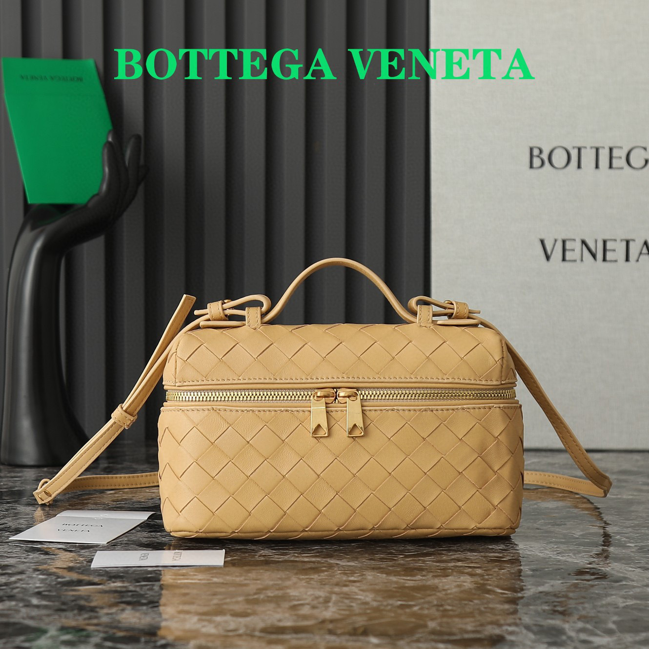 Borsa cosmetica Bottaca Veneta Dimensioni: 22*12*5cm