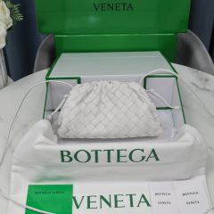 Botteca Veneta  Hand bag Size：23*13*8cm