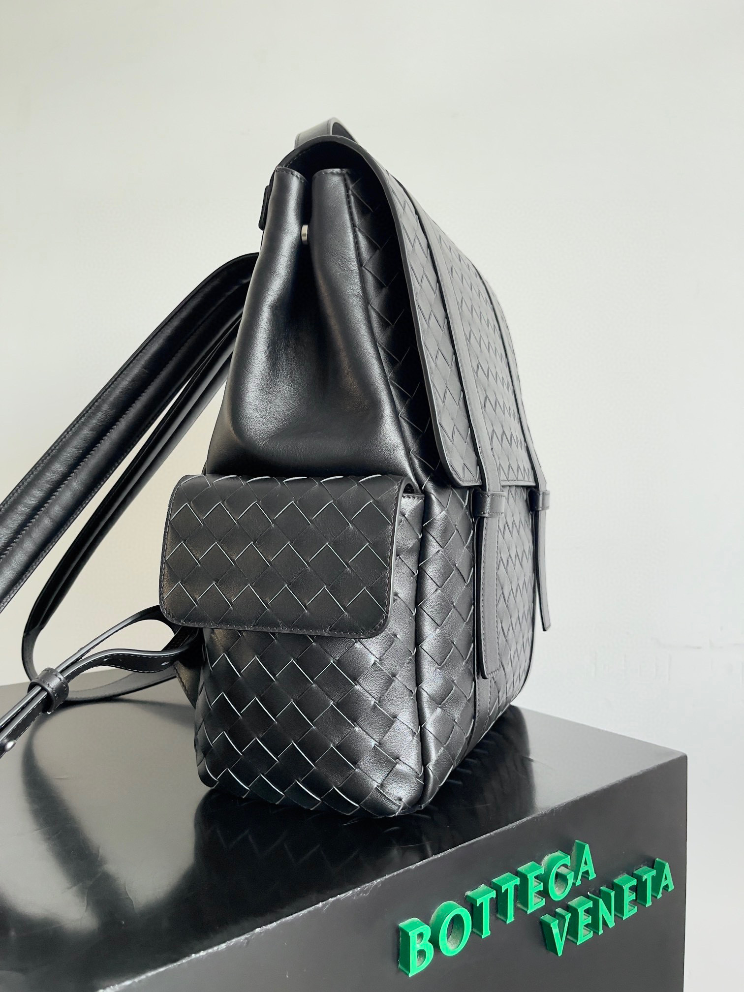 Botteca Veneta  backpack bag Size：39*31*14cm