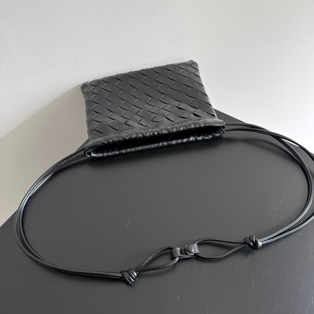 Borsa a tracolla singola Bottaca Veneta Dimensioni: 21*16,6*3cm