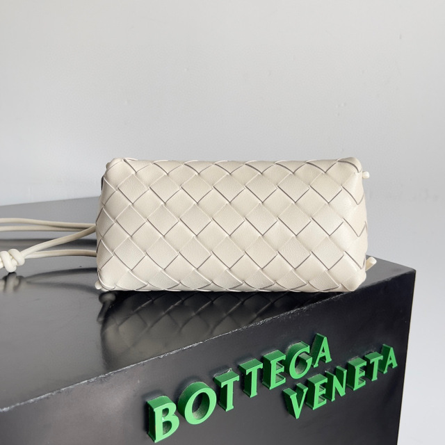 Saiz beg tangan Botteca Veneta：18.5*11.5*8.5sm