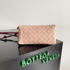 Botteca Veneta  Hand bag Size：18.5*11.5*8.5cm