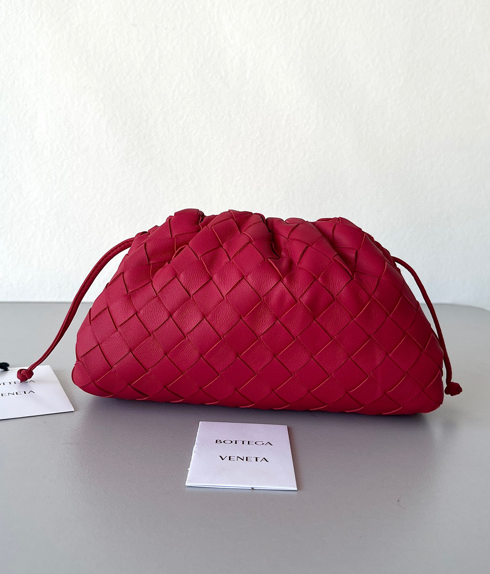 Botteca Veneta 单肩包 尺寸：22*12*7cm