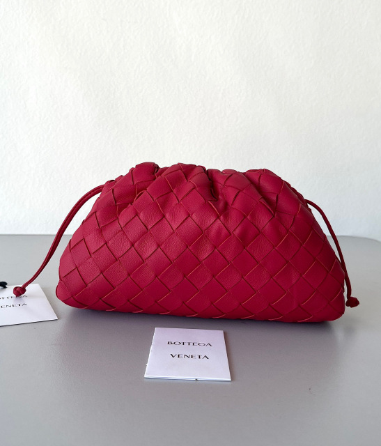 Botteca Veneta 单肩包 尺寸：22*12*7cm
