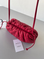 Botteca Veneta 单肩包 尺寸：22*12*7cm