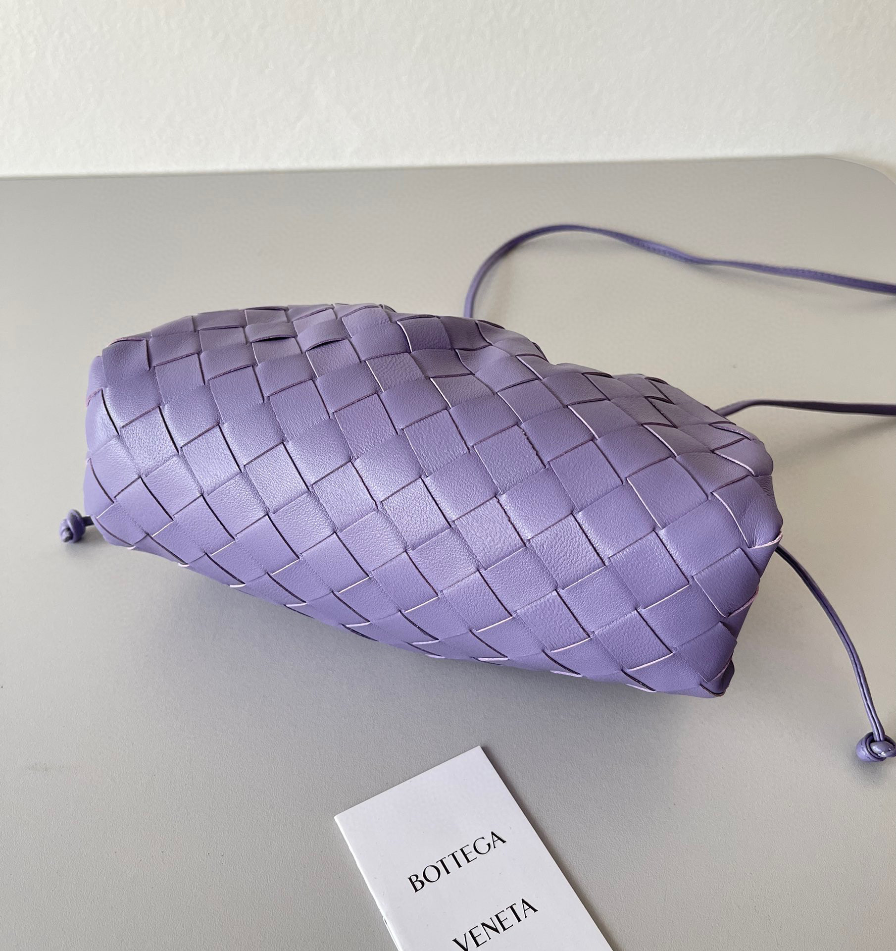 Botteca Veneta Einzelne Umhängetasche Größe: 22 x 12 x 7 cm