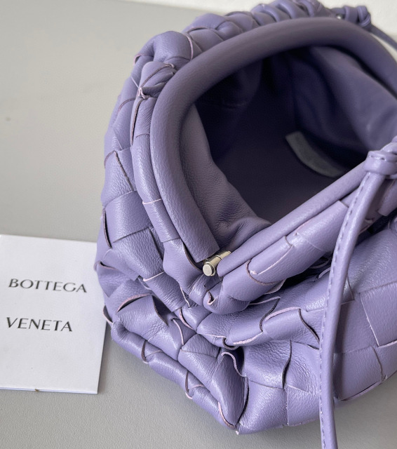 Botteca Veneta Einzelne Umhängetasche Größe: 22 x 12 x 7 cm