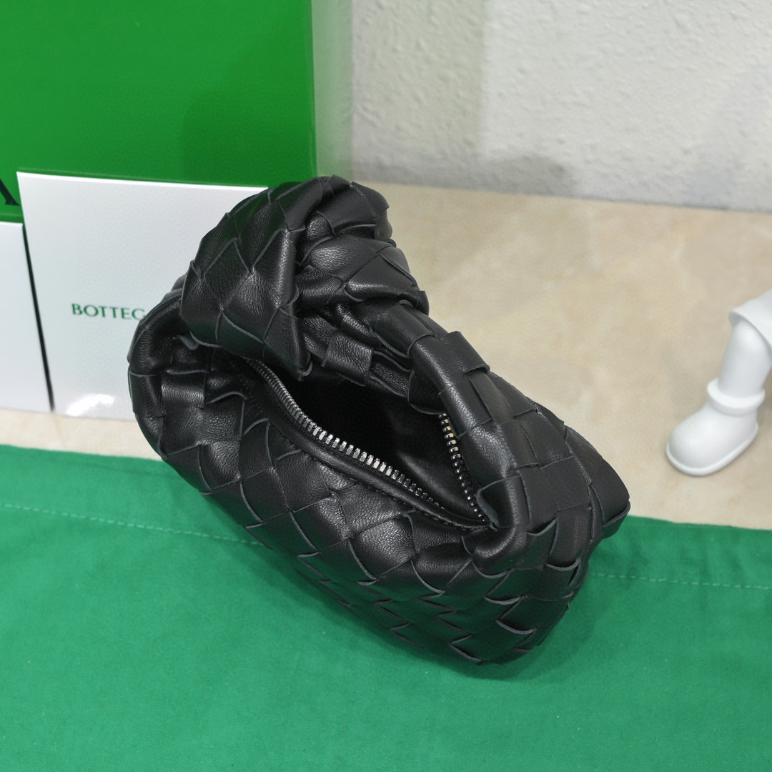 Beg ketiak Botteca Veneta Saiz：17*16*6.5cm