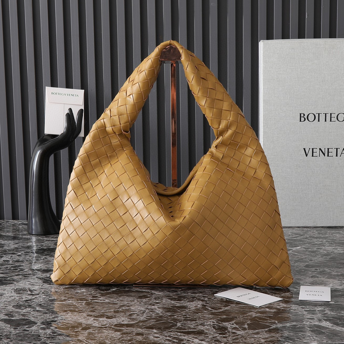 Botteca Veneta  Underarm bag Size：41*20.5*7.5cm