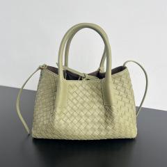 Beg tangan Botteca Veneta Saiz：15*24*12sm