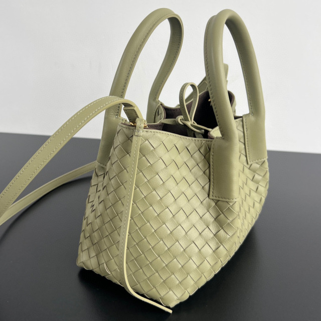 Beg tangan Botteca Veneta Saiz：15*24*12sm