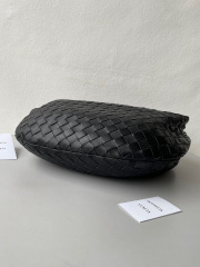 Botteca Veneta 腋下包尺寸：36*21*13cm