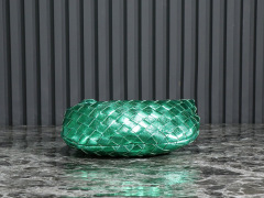 Botteca Veneta  Underarm bag Size：23*28*8cm