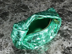 Botteca Veneta  Underarm bag Size：23*28*8cm