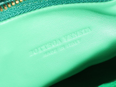 Botteca Veneta  Underarm bag Size：23*28*8cm