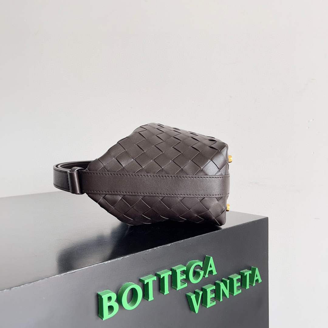 Botteca Veneta Handtasche Größe: 22*13*9cm