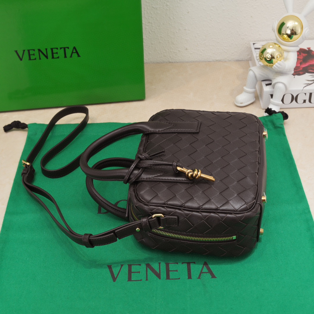 Botteca Veneta  Hezibao bagSize：23.5*17.5*9cm