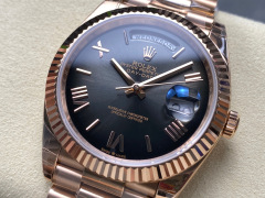 Rolex punta sui beni di grandi fabbriche