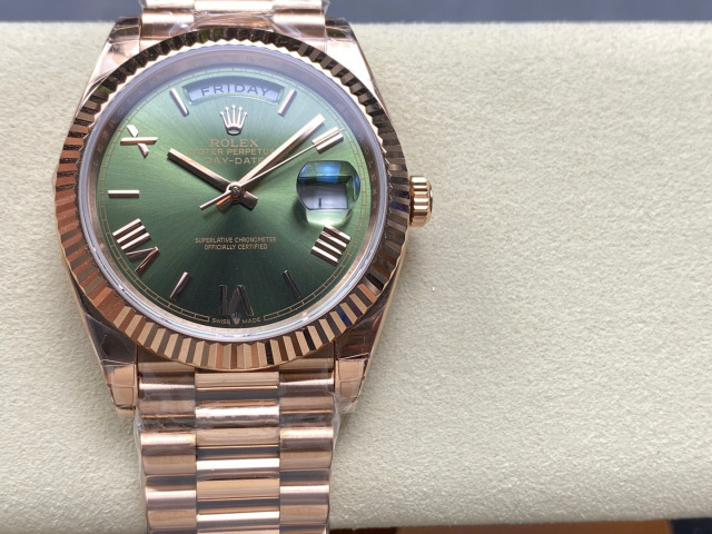 Rolex Fokus pada barangan kilang besar