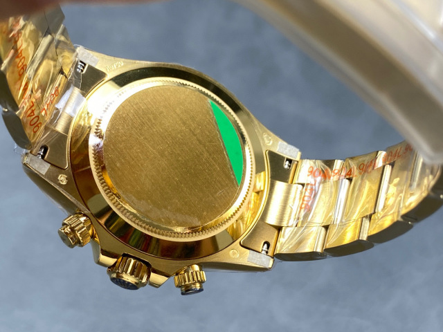 Rolex punta sui beni di grandi fabbriche