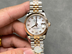 Rolex punta sui beni di grandi fabbriche