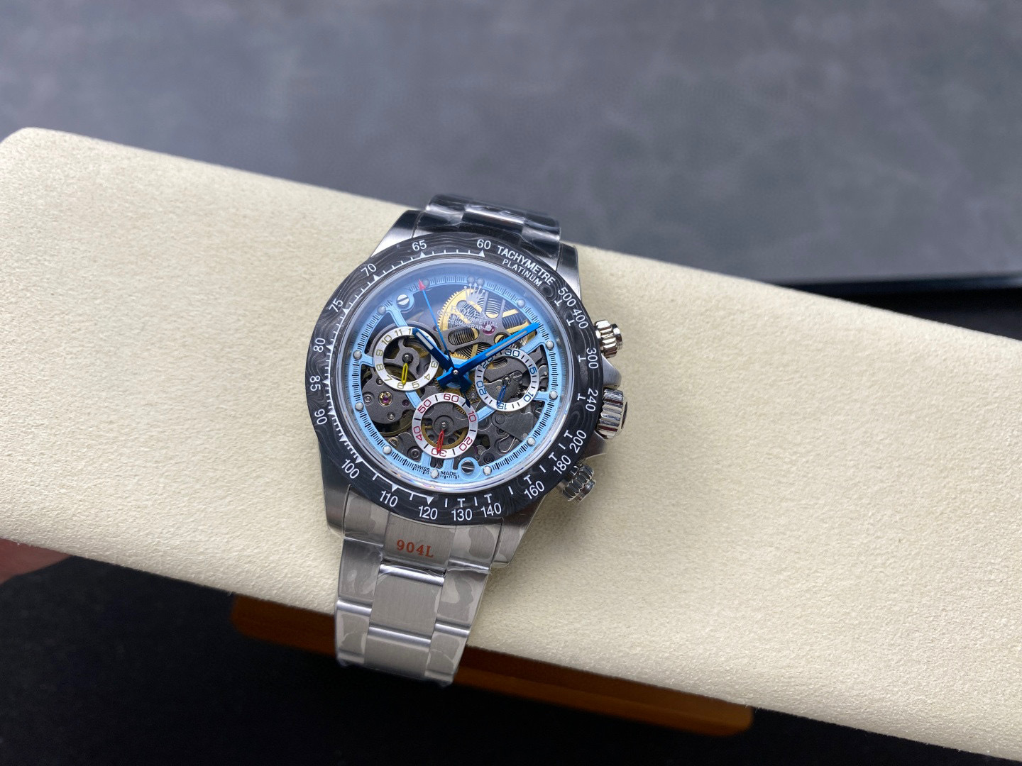Rolex Fokus pada barangan kilang besar