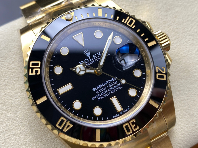 Rolex punta sui beni di grandi fabbriche