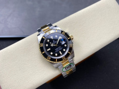 Rolex punta sui beni di grandi fabbriche
