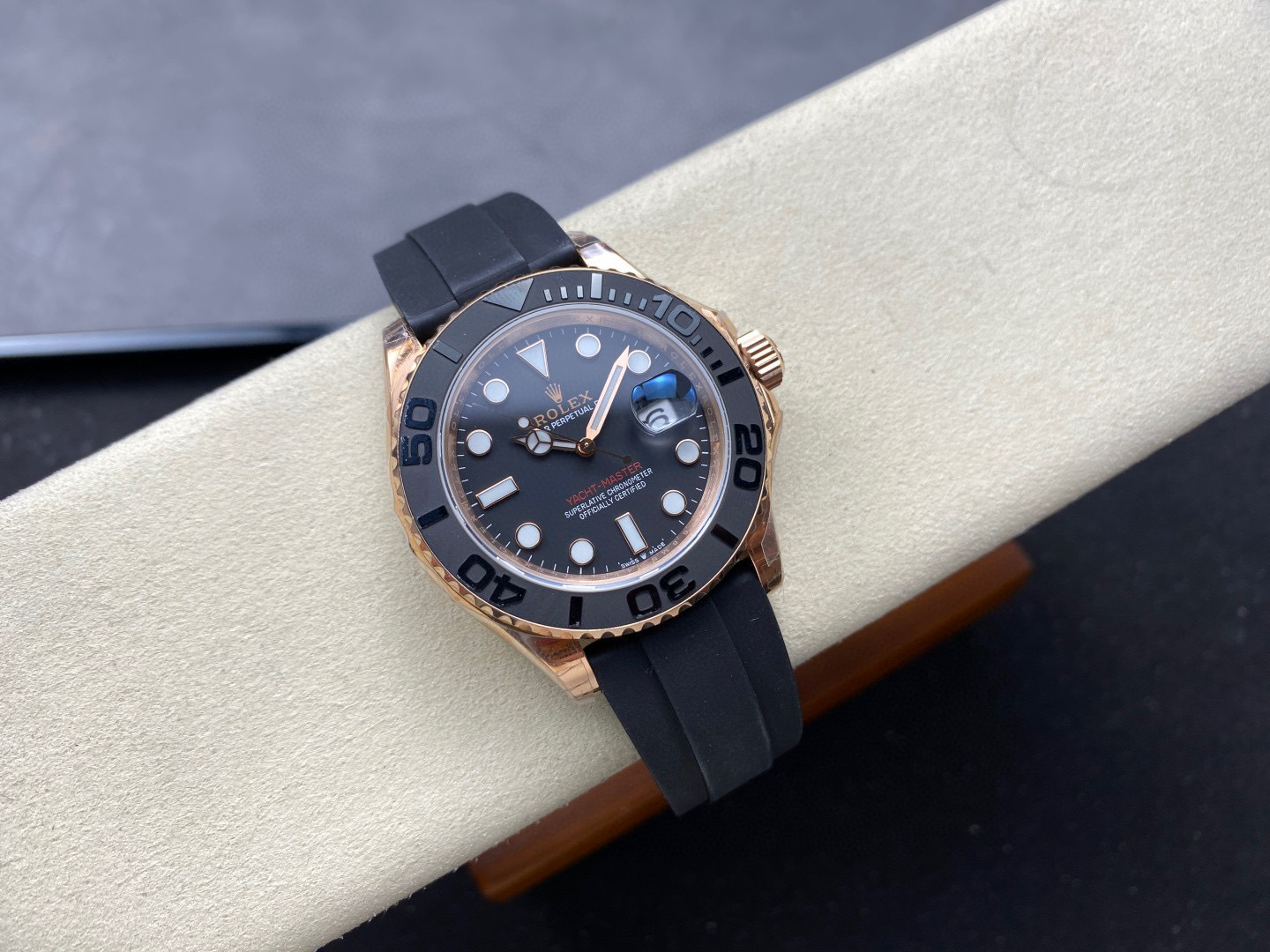 Rolex Fokus pada barangan kilang besar