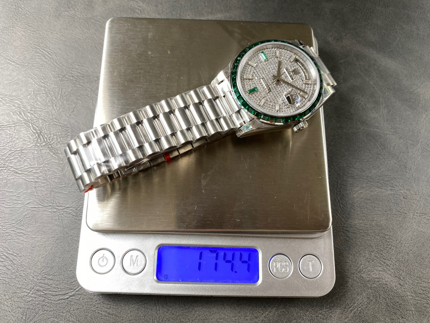 Rolex Fokus pada barangan kilang besar