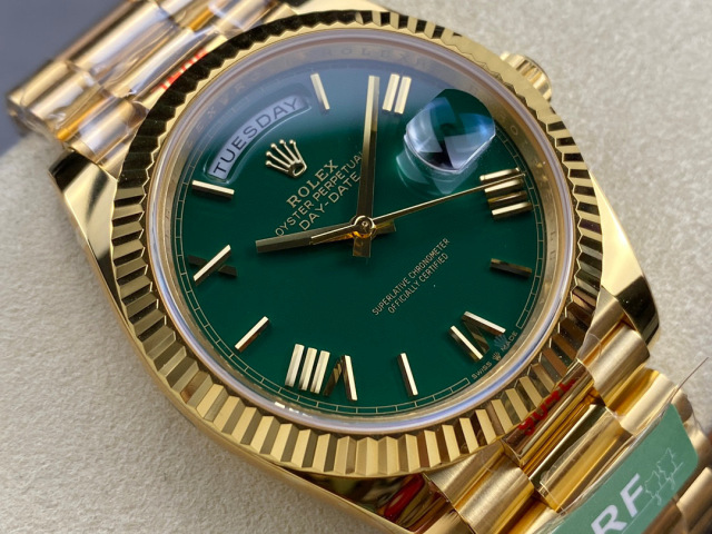 Rolex punta sui beni di grandi fabbriche