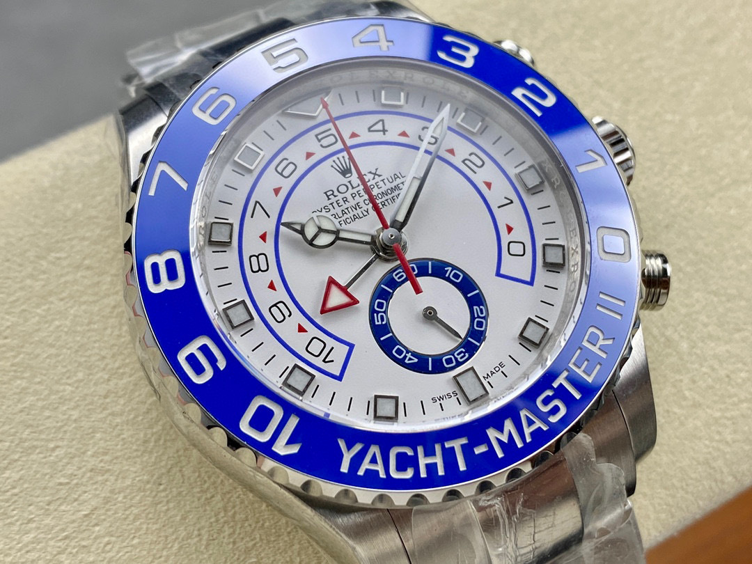Rolex punta sui beni di grandi fabbriche