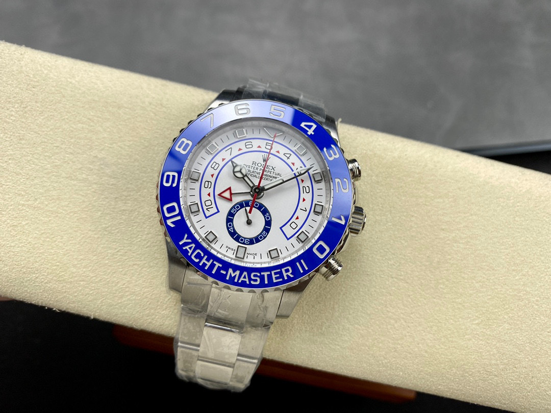 Rolex punta sui beni di grandi fabbriche