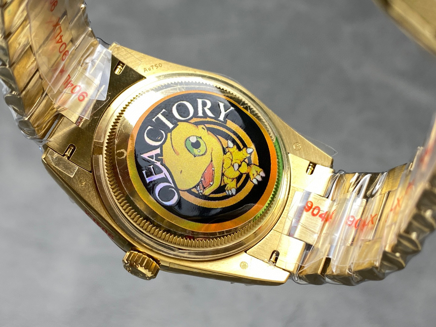 Rolex punta sui beni di grandi fabbriche
