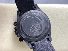 Rolex punta sui beni di grandi fabbriche