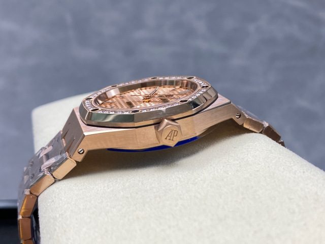 Audemars Piguet si concentra sui grandi beni di fabbrica