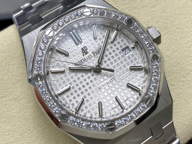 Audemars Piguet Fokus pada barangan kilang besar
