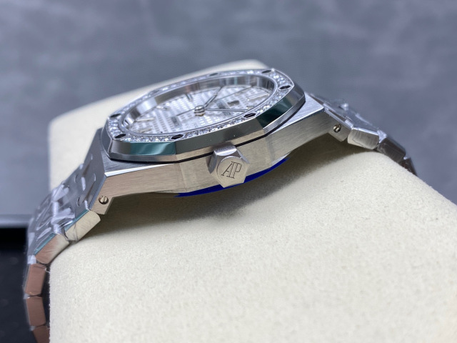 Audemars Piguet Fokus pada barangan kilang besar