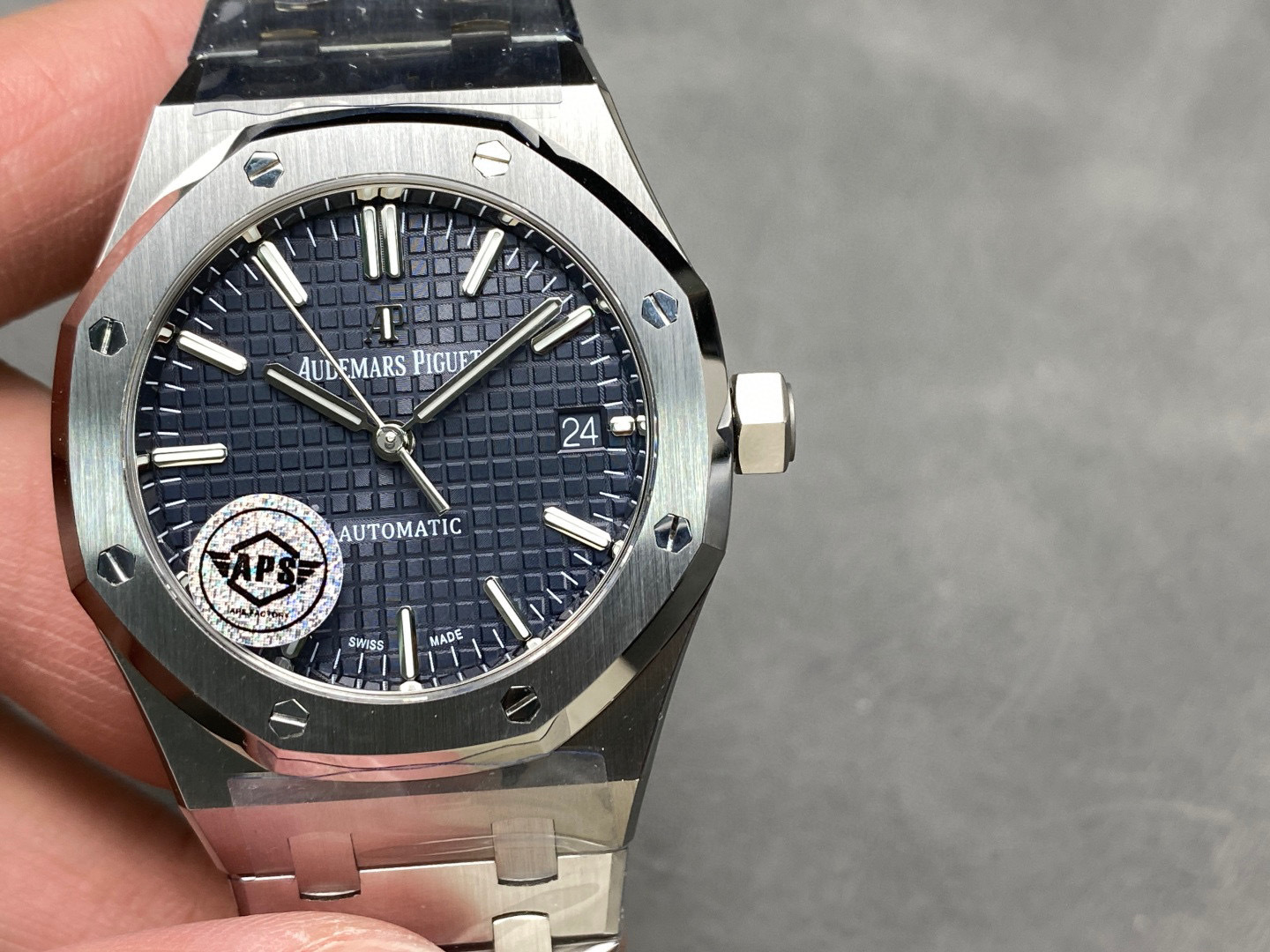 Audemars Piguet Focus on big factory goods