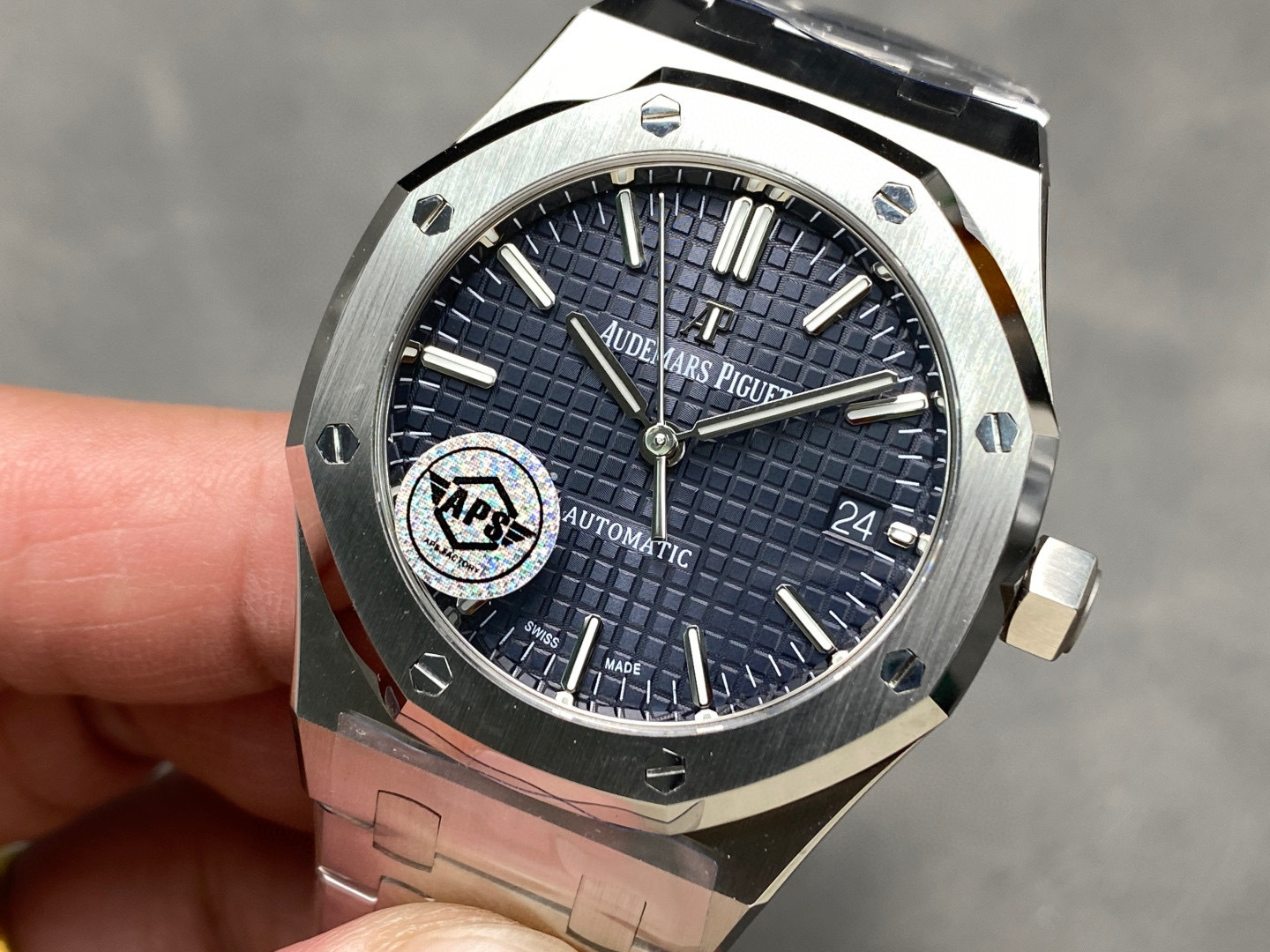 Audemars Piguet Focus on big factory goods